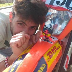 31564190 2142064972476751 5369609680152690688 N